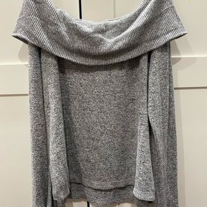 Off the shoulder long sleeve